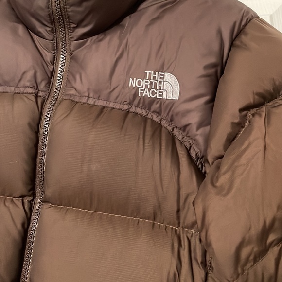 North face brown 700 jacket as seen on Kendall Jenner - Picture 2 of 9